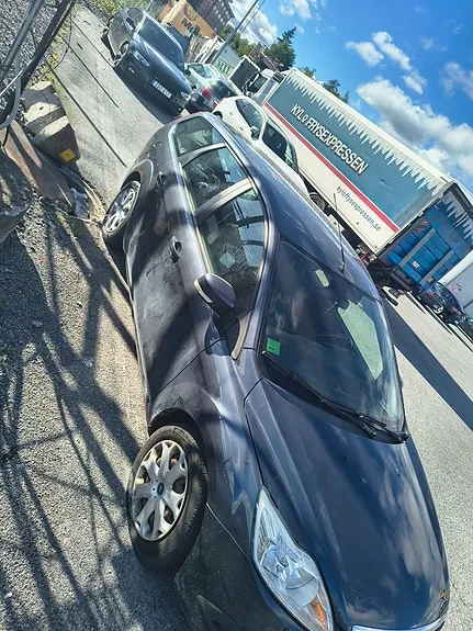 Ford Focus 2009 photo 3