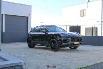 Porsche Cayenne 2024 photo 2