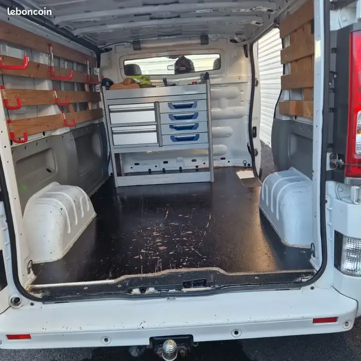 Renault Trafic 2012 photo 3