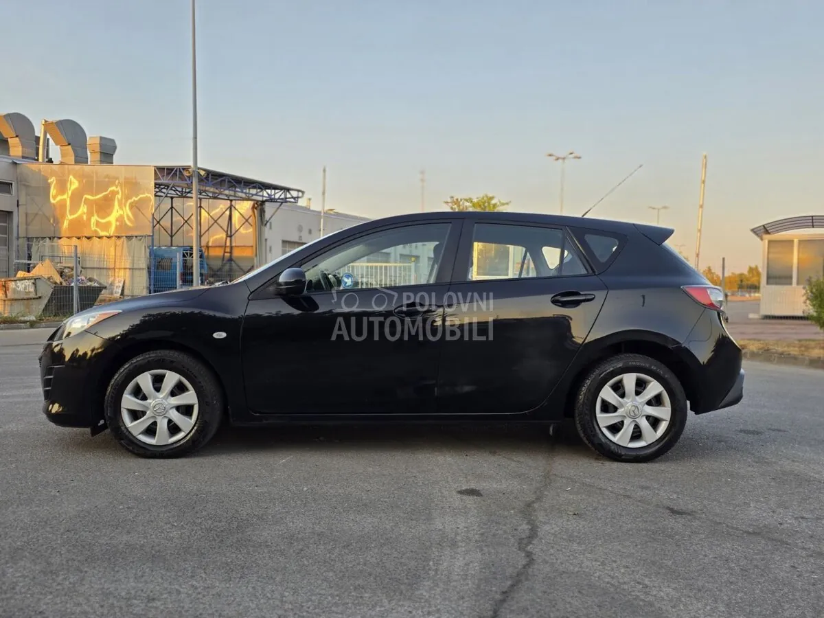 Mazda 3 2010 photo 4