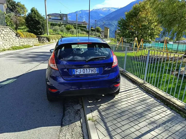 Ford Fiesta 2017 photo 2
