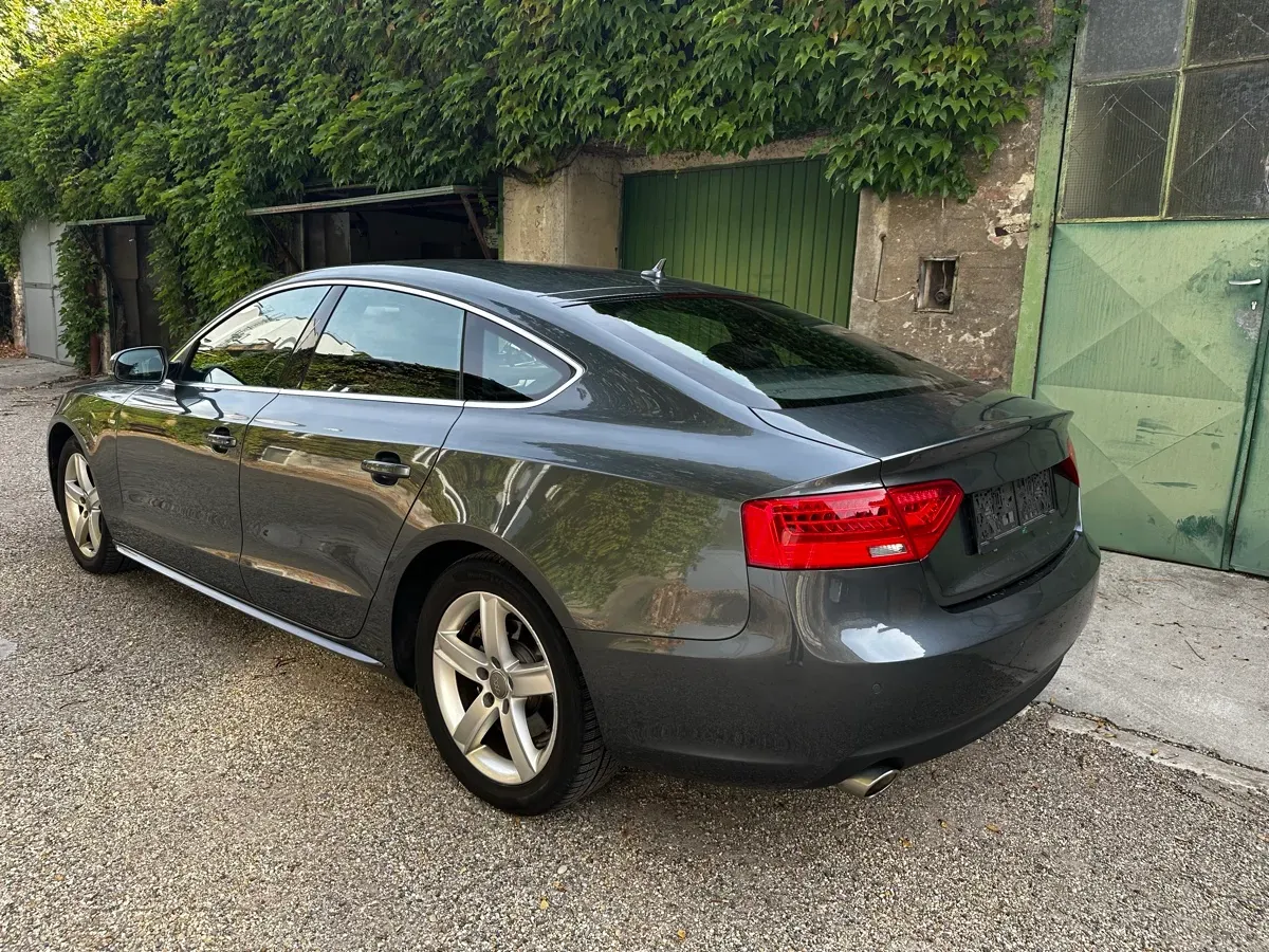 Audi A5 2012 photo 3