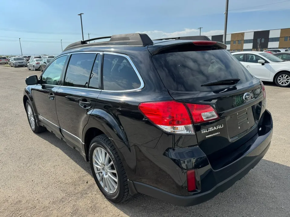 Subaru Outback 2011 photo 4