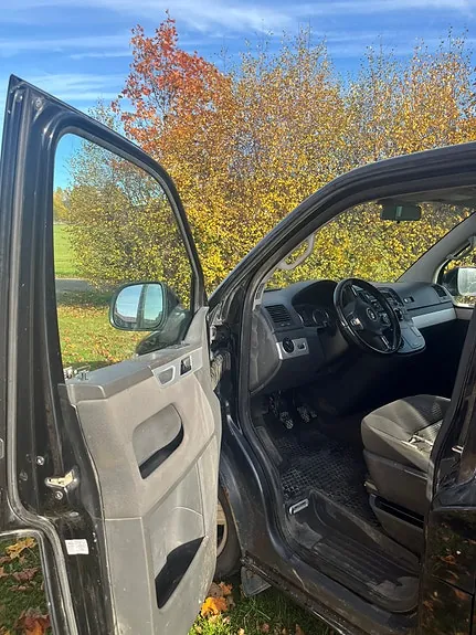 Volkswagen Multivan 2012 photo 5