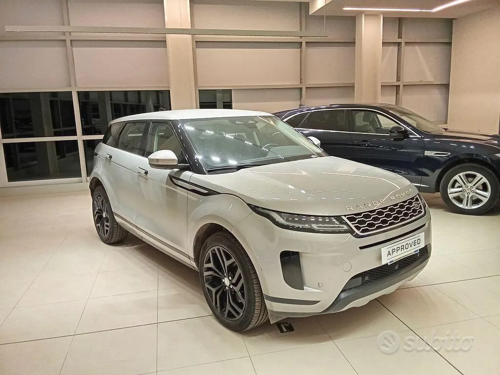 Land Rover Range Rover Evoque 2023 photo 5