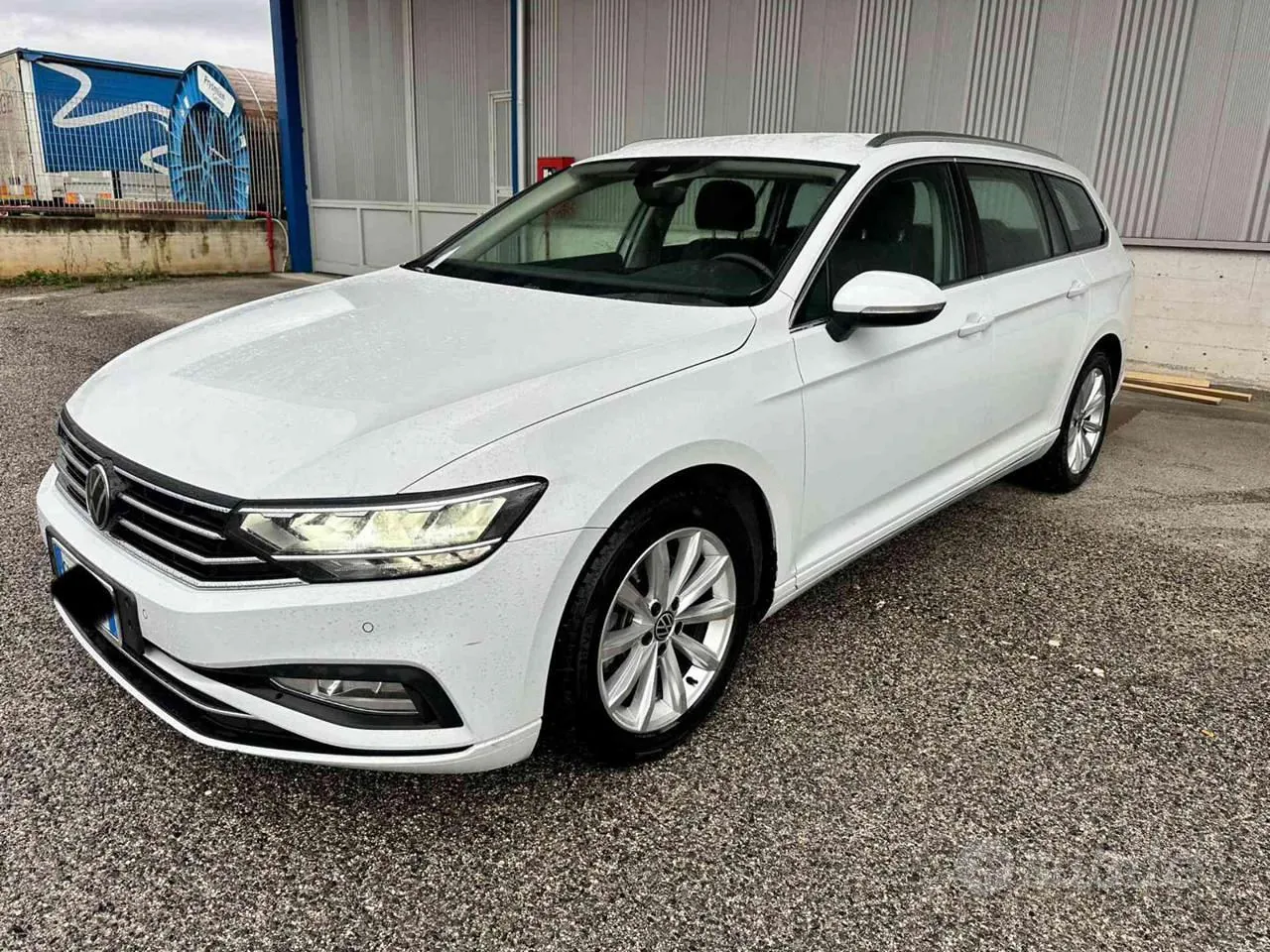 Volkswagen Passat 2023 photo 3