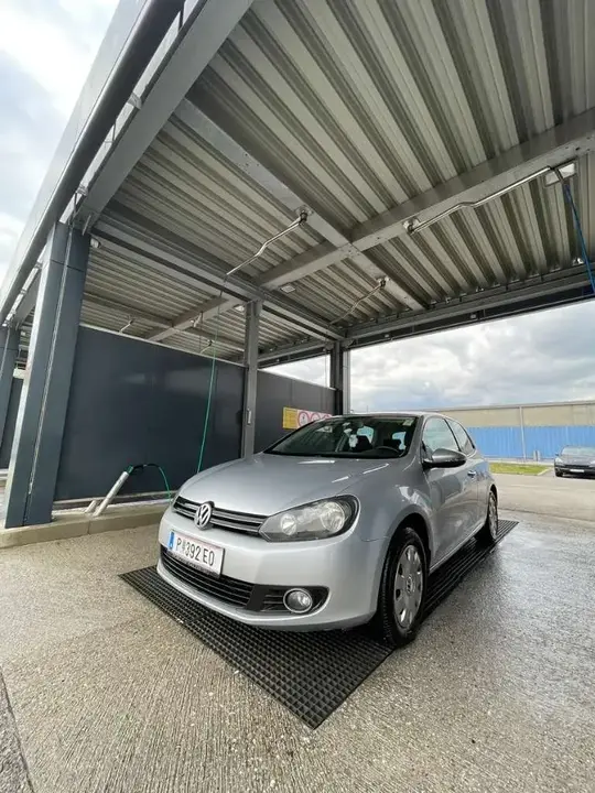 Volkswagen Golf 2012 photo 2