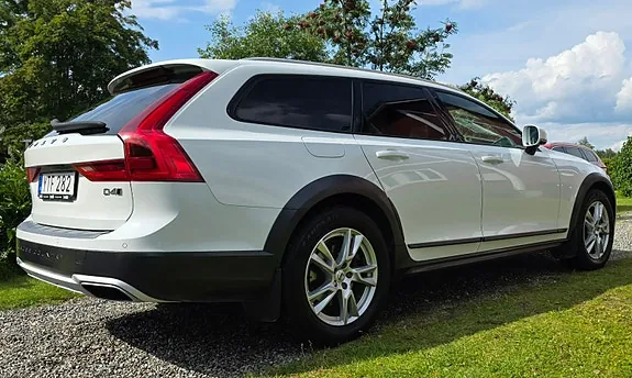 Volvo V90 Cross Country 2019 photo 2