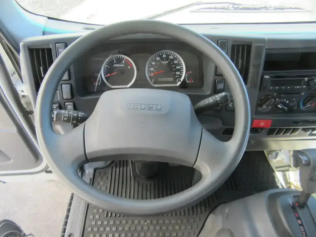 Isuzu Nrr