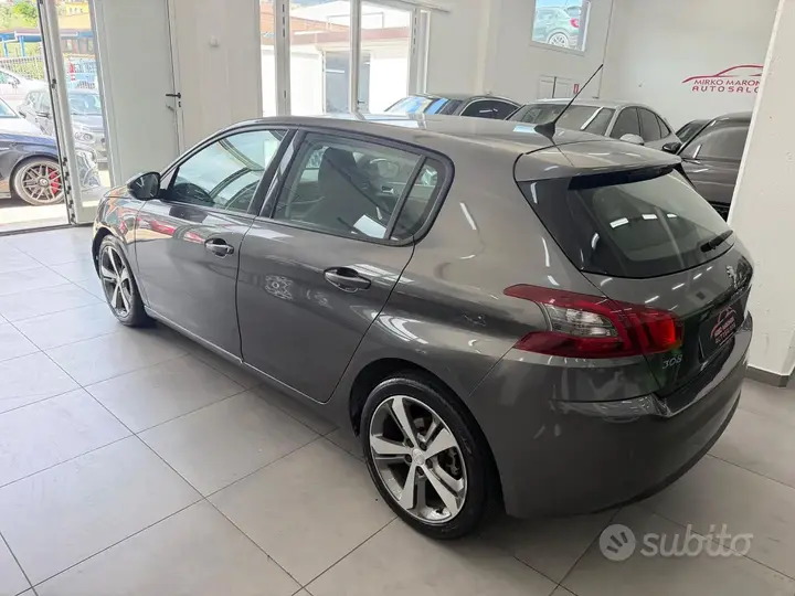 Peugeot 308 2019 photo 5