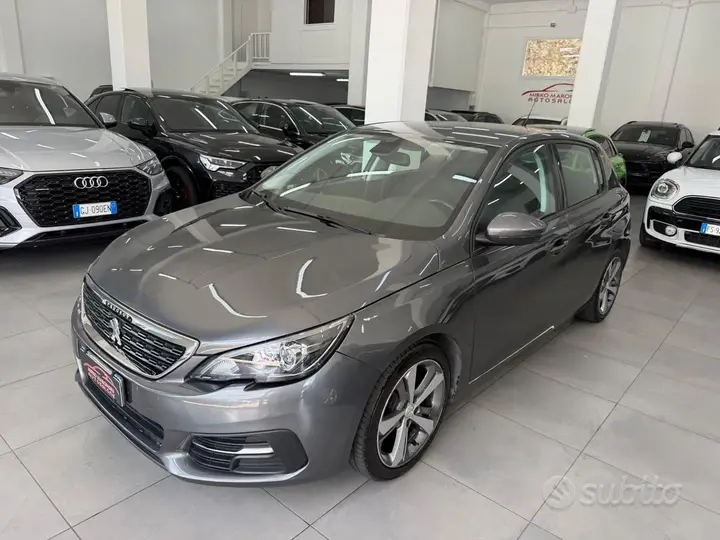 Peugeot 308 2019 photo 3