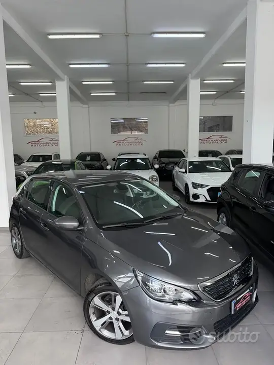Peugeot 308 2019 photo 2