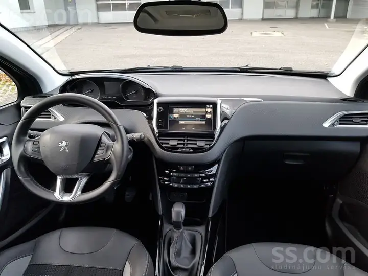 Peugeot 2008 2018 photo 5