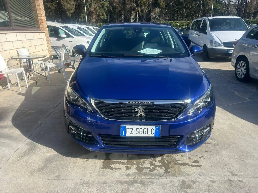 Peugeot 308 2019 photo 3