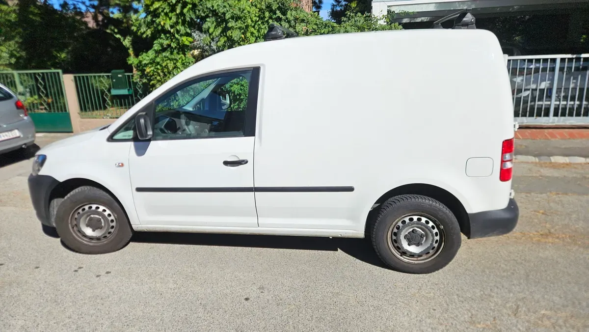 Volkswagen Caddy 2015 photo 2