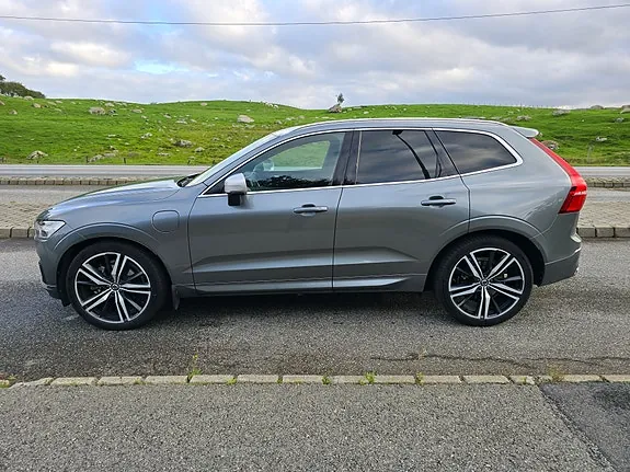 Volvo Xc60 2019 photo 2