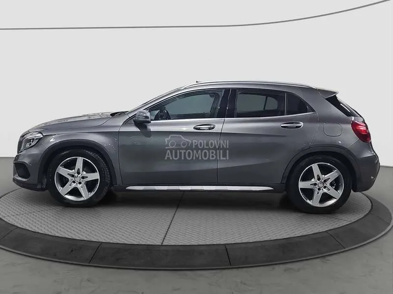 Mercedes-Benz Gla 180 2015 photo 2
