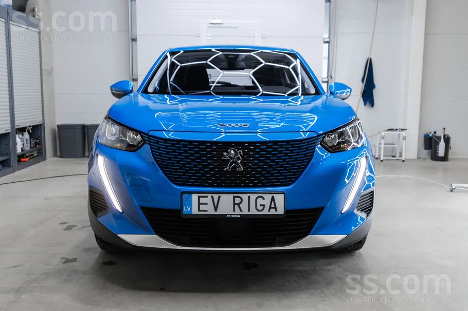 Peugeot 2008 2021 photo 2