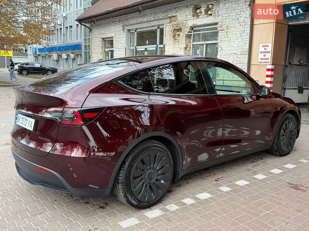 Tesla Model Y 2023 photo 4
