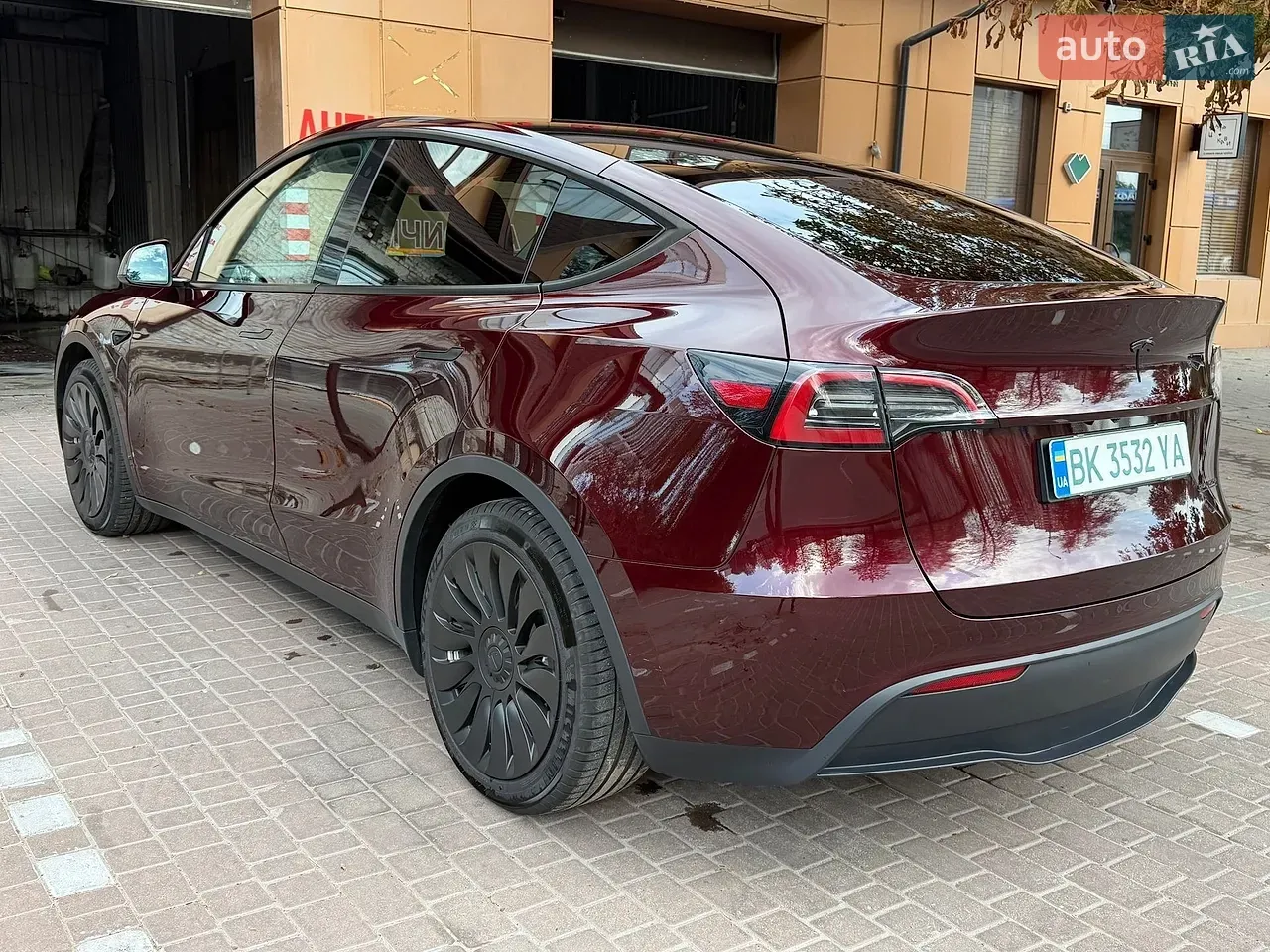 Tesla Model Y 2023 photo 5