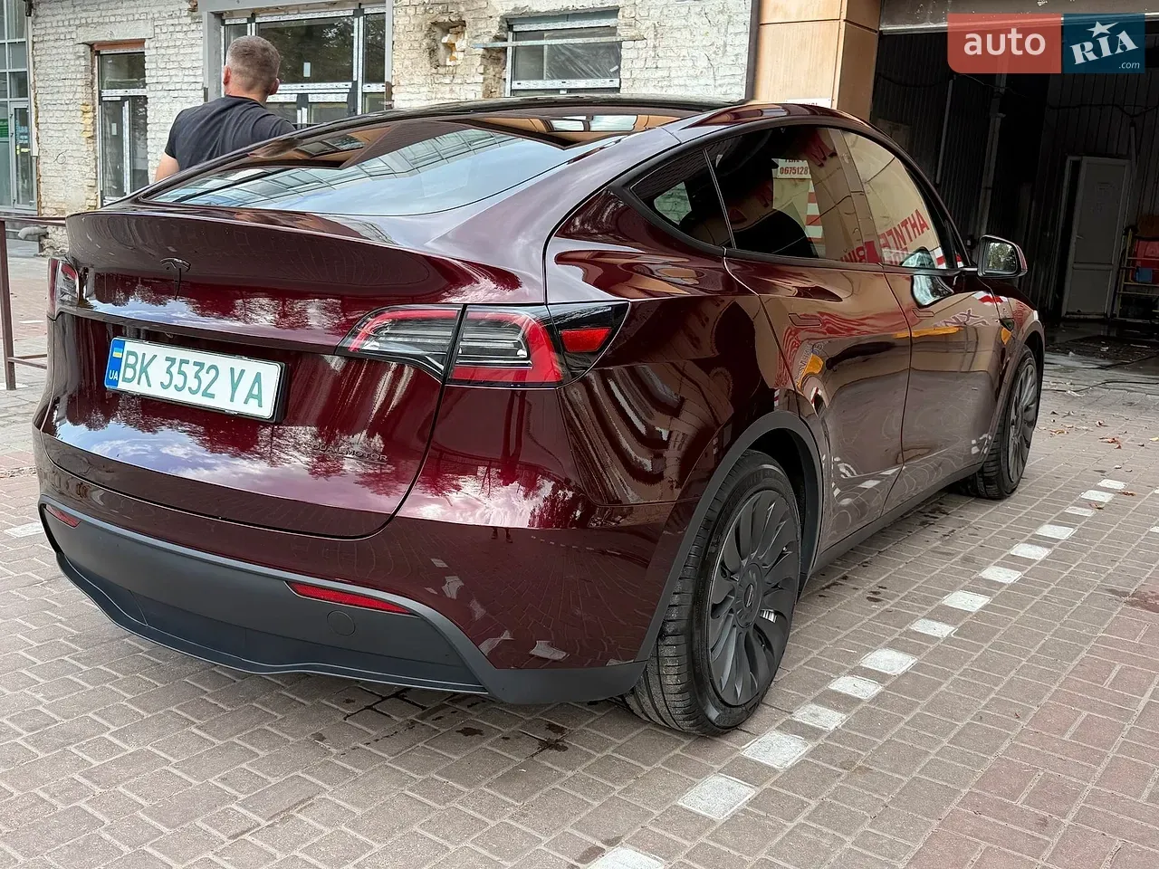 Tesla Model Y 2023 photo 3