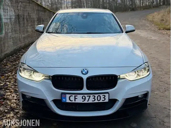 BMW 330E 2017 photo 2