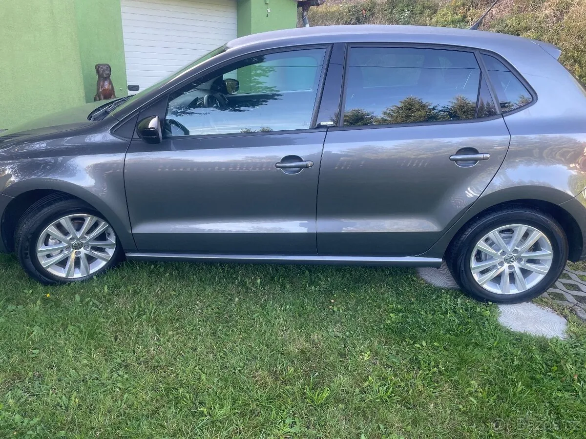 Volkswagen Polo 2011 photo 5