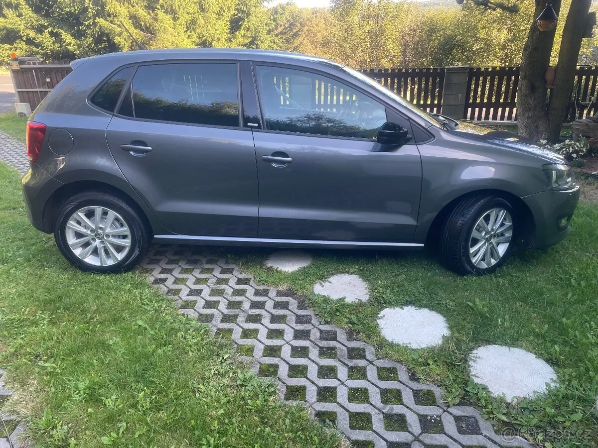 Volkswagen Polo 2011 photo 3