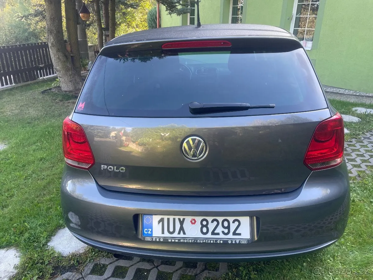 Volkswagen Polo 2011 photo 2