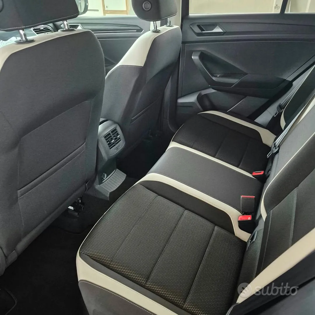 Volkswagen T-Roc 2019 photo 5