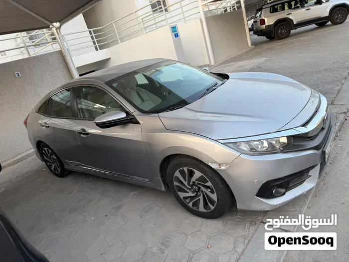 Honda Civic 2017 photo 2