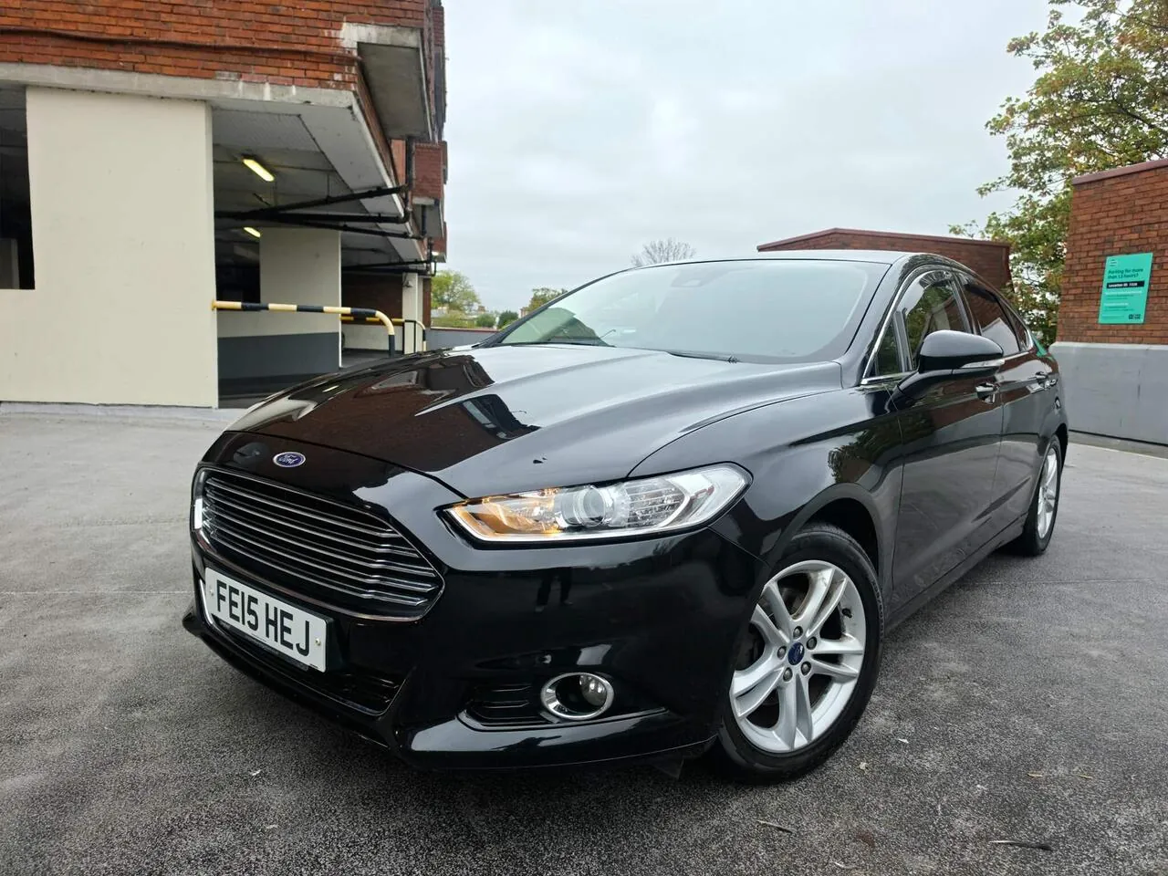 Ford Mondeo 2015 photo 2