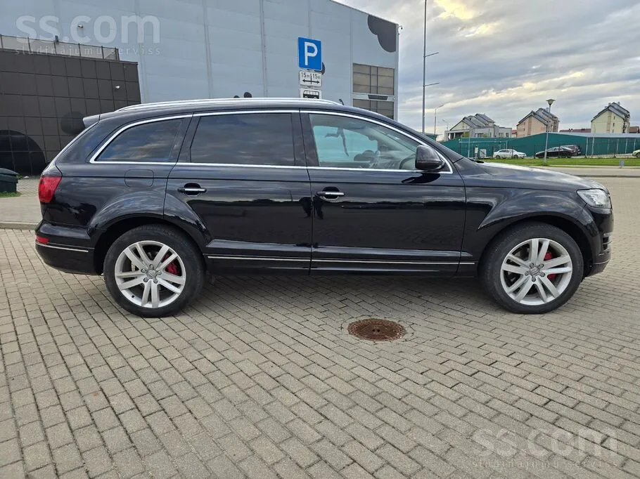 Audi Q7 2012 photo 4