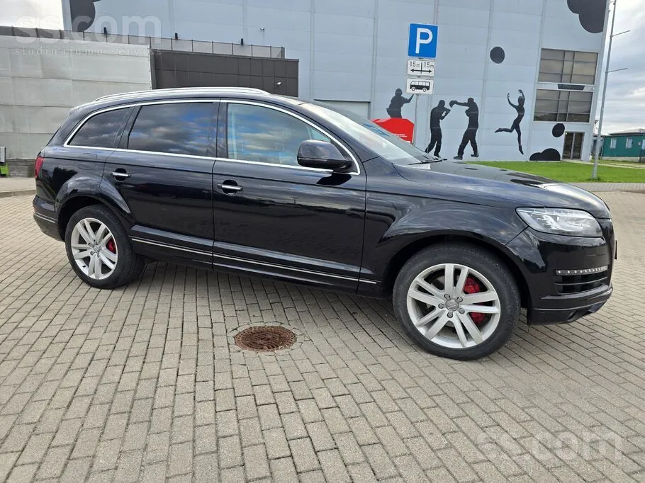 Audi Q7 2012 photo 3