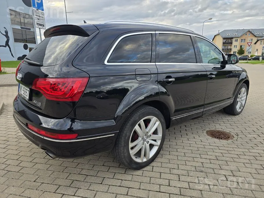 Audi Q7 2012 photo 5