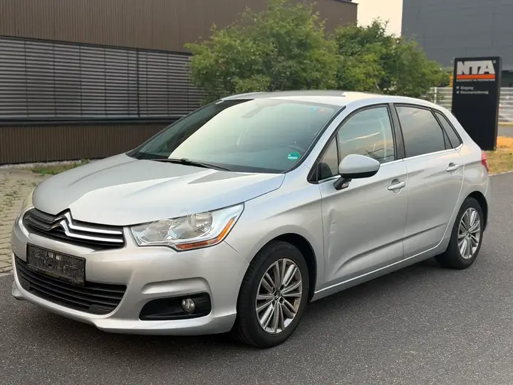 Citroen C4 2011 photo 3