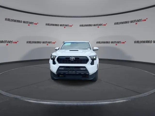 Toyota Tacoma 2025 photo 3