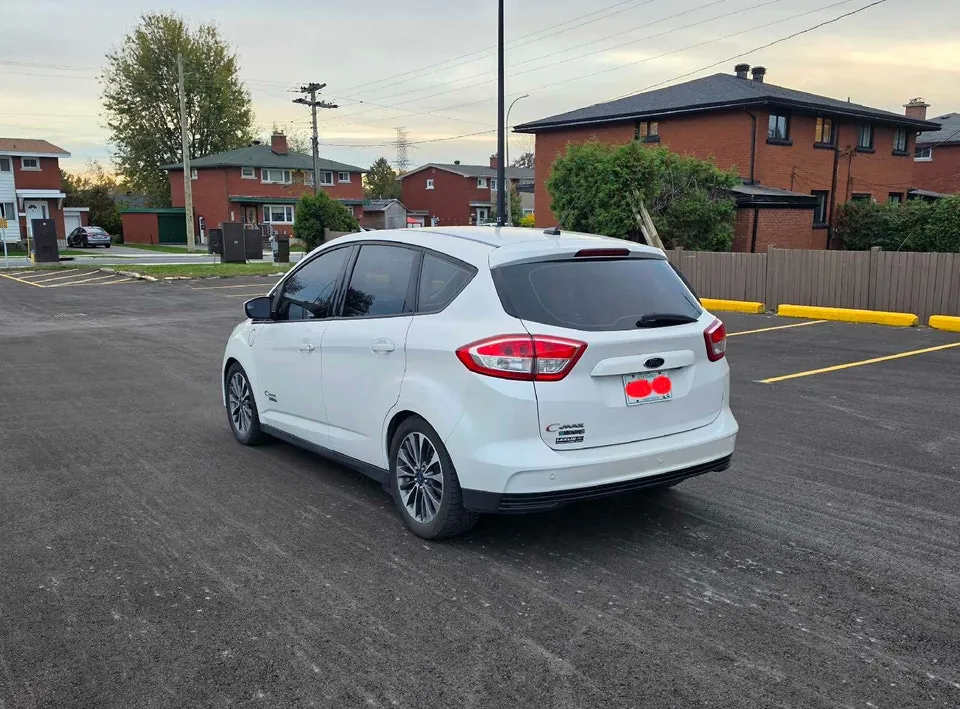 Ford C-Max 2017 photo 3