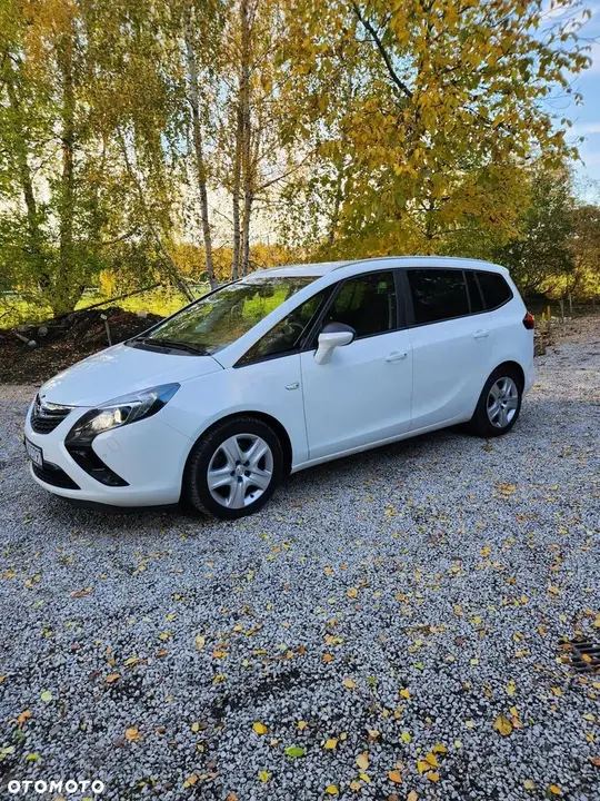 Opel Zafira 2016 photo 2