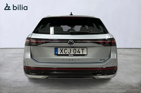 Volkswagen Passat 2025 photo 5
