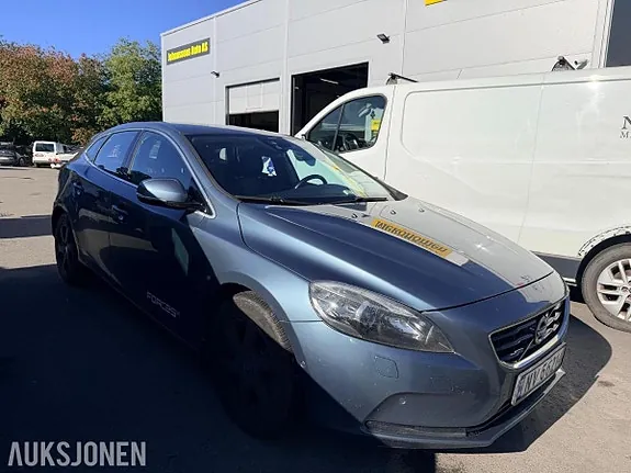Volvo V40 2013 photo 2