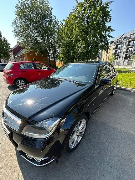 Mercedes-Benz C180 2011 photo 3