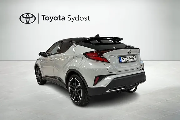 Toyota C-Hr 2021 photo 2