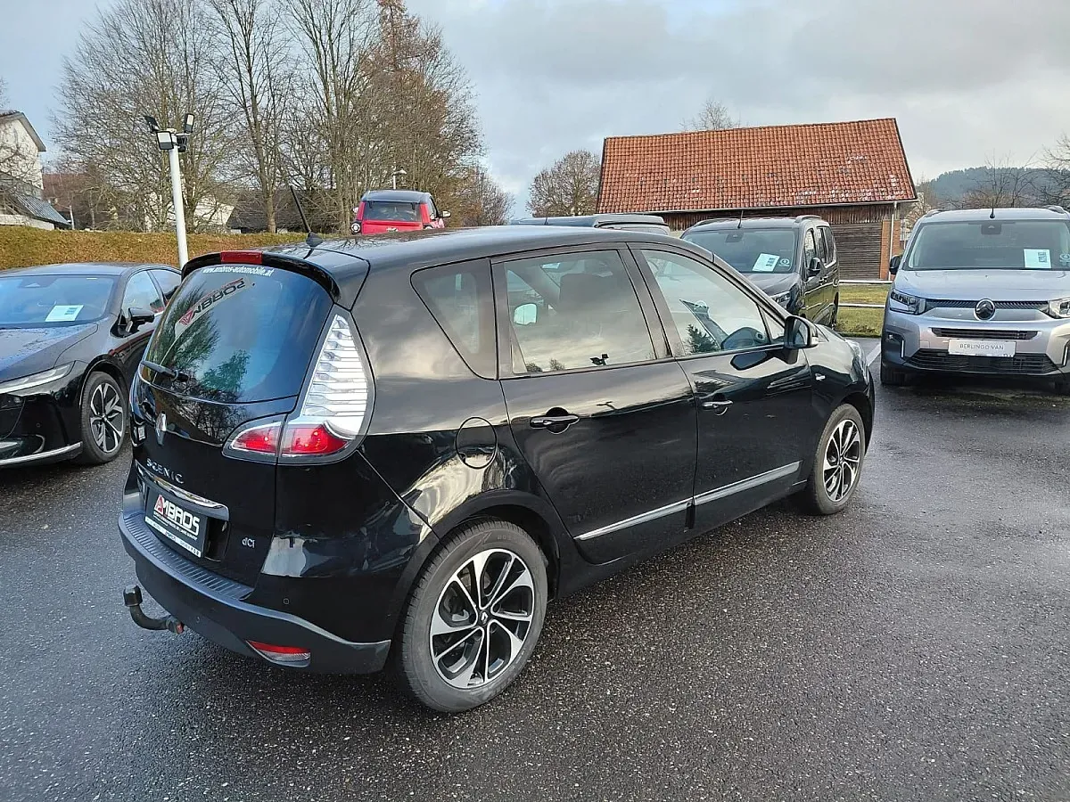 Renault Scenic 2016 photo 2