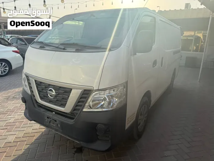 Nissan Urvan 2021 photo 2