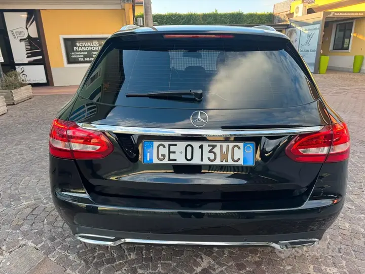 Mercedes-Benz C180 2017 photo 5