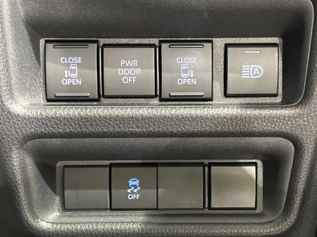 Toyota Sienna Hybrid Z 2024 photo 5
