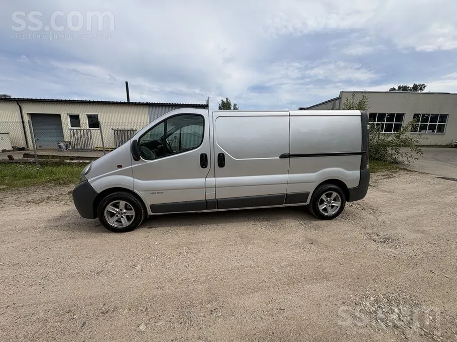 Nissan Primastar 2004 photo 5