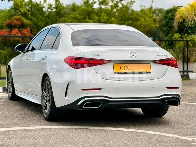 Mercedes-Benz C200 2023 photo 4