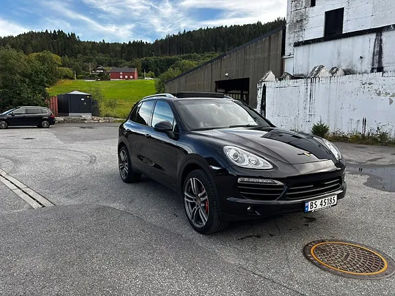 Porsche Cayenne 2012 photo 3